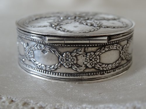 Grace antique France 1900 year about original silver made 800 silver . stamp flower * Galland. box strong &....40g solid silver