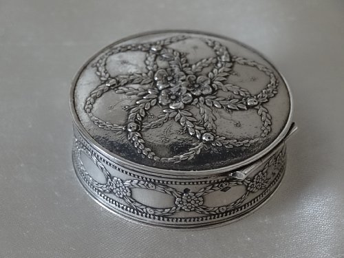 Grace antique France 1900 year about original silver made 800 silver . stamp flower * Galland. box strong &....40g solid silver
