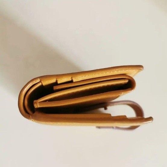 美品 セリーヌ スモールストラップウォレット 二つ折り財布 美品 セリーヌ スモールストラップウォレット 二つ折り財布