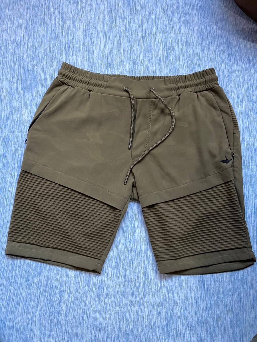 1piu1uguale3 ハーフパンツ ショートパンツ オリーブ色 サイズ 1piu1uguale3 ハーフパンツ ショートパンツ オリーブ色 サイズ