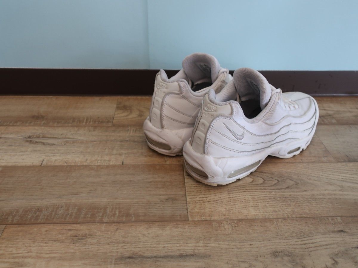 人気 格安 NIKE AIRMAX95 エッセンシャル 白 27 5 ナイキ エア 人気 格安 NIKE AIRMAX95 エッセンシャル 白 27 5 ナイキ エア