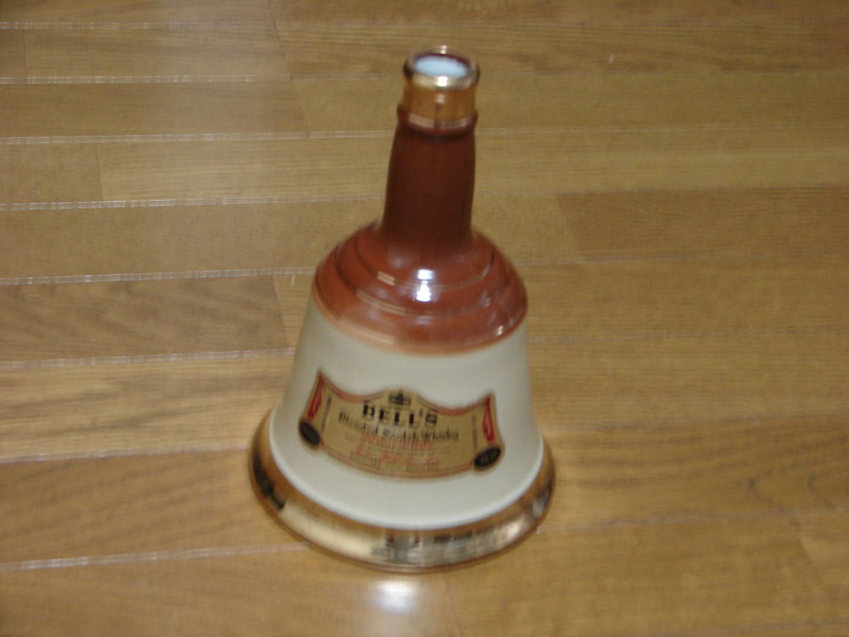 空き瓶　　ベル・スコッチウイスキーの陶器製空き瓶750ml　空き瓶_画像5