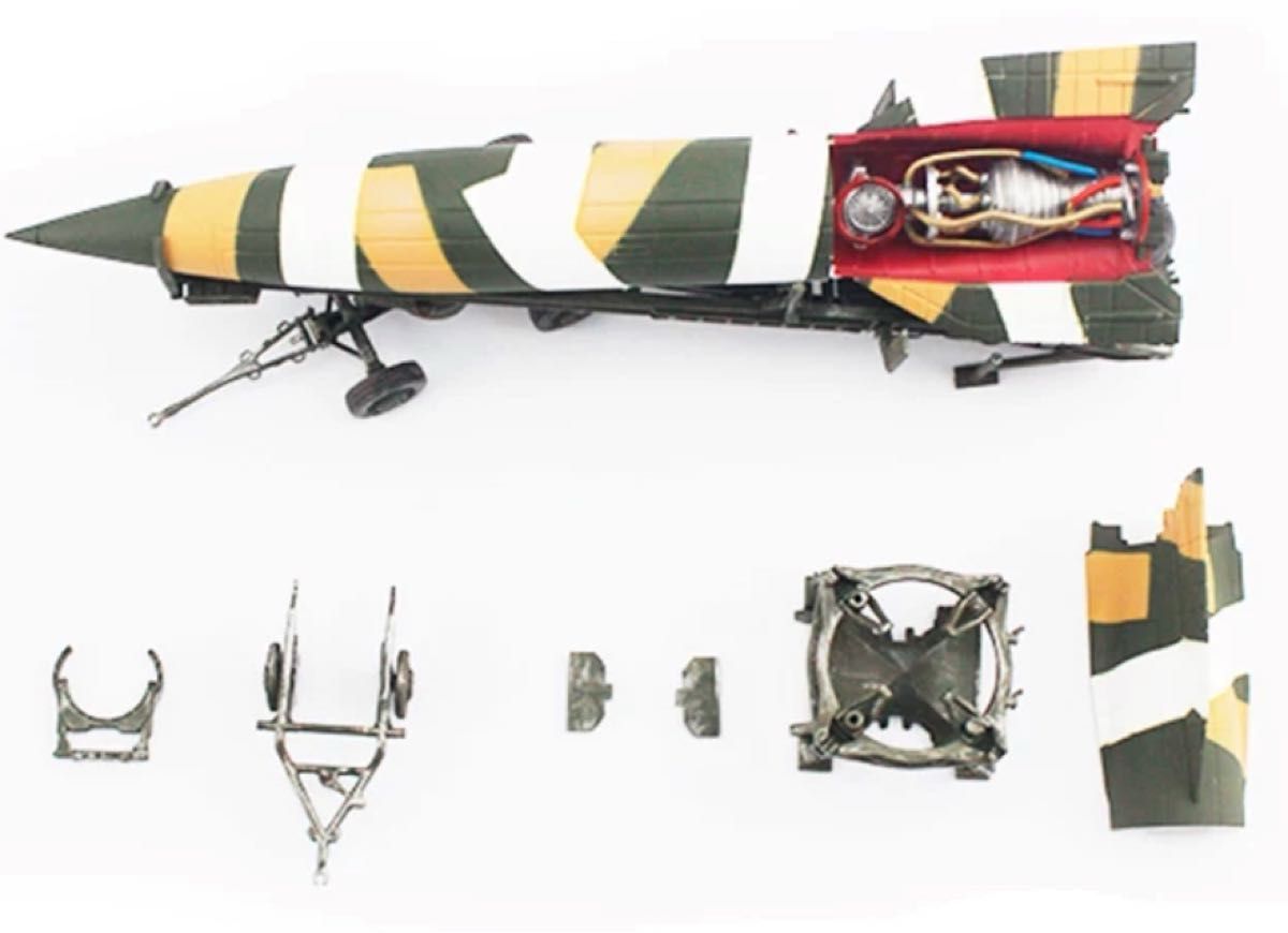 B)PMA製 第二次世界大戦ドイツ軍V2ロケット弾道ミサイル 1/72 B)PMA製 第二次世界大戦ドイツ軍V2ロケット弾道ミサイル 1/72