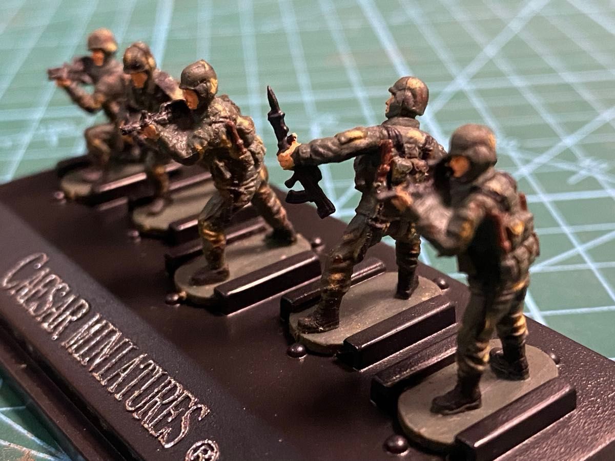 1)第二次世界大戦 ドイツ軍兵士5体セット 1/72 完成品模型 1)第二次世界大戦 ドイツ軍兵士5体セット 1/72 完成品模型