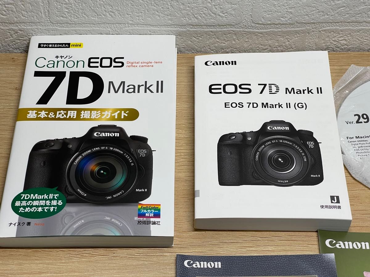 Canon EOS 7D Mark II バッテリーグリップ付属 付属品多数 Canon EOS 7D Mark II バッテリーグリップ付属 付属品多数