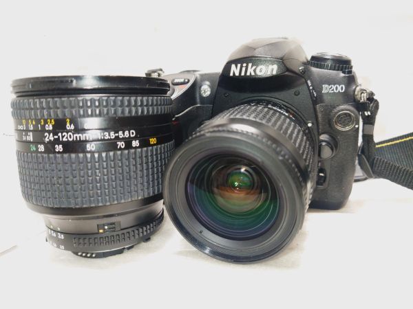 Yahoo!オークション - 美品セット Nikon ニコン D200 28-80mm Yahoo!オークション - 美品セット Nikon ニコン D200 28-80mm