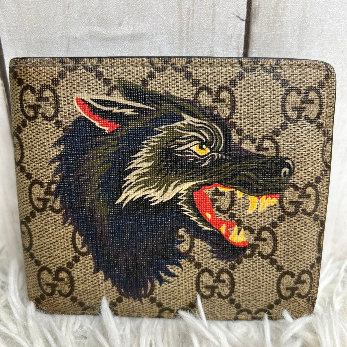 GUCCI ウルフ 二つ折り財布 GGスプリーム ブラック 狼 ロゴ XXV GUCCI ウルフ 二つ折り財布 GGスプリーム ブラック 狼 ロゴ XXV