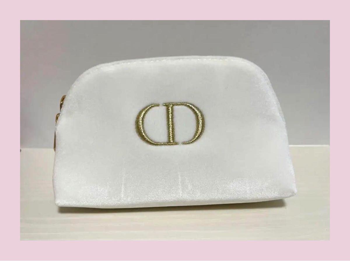 Dior ディオール ノベルティ ポーチ 2023 冬 クリスマス 正規品 Dior ディオール ノベルティ ポーチ 2023 冬 クリスマス 正規品