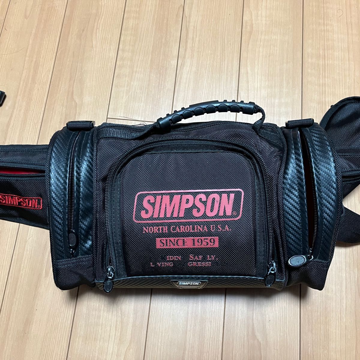 シンプソン ウエストバッグ Simpson 黒赤|Yahoo!フリマ(旧 シンプソン ウエストバッグ Simpson 黒赤|Yahoo!フリマ(旧