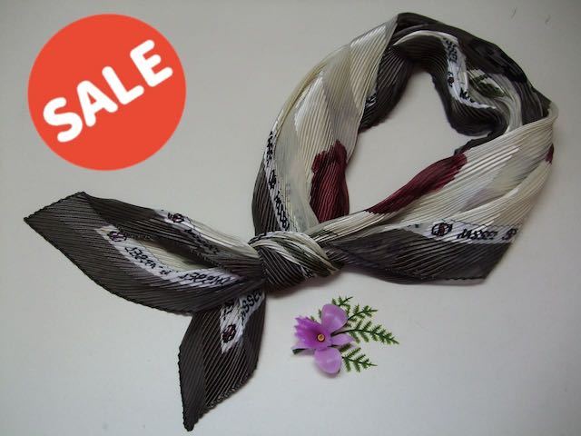  postage included (^_^) rarity / scarf /MISSEL/mi cell / wave shape. scarf / floral print / red /R7