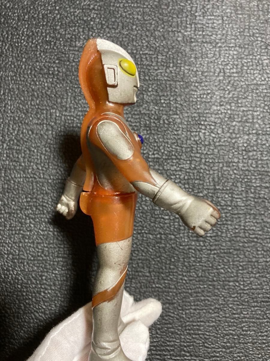 ロッテ抽選プレゼント品 キングザウルス ウルトラマン クリアver