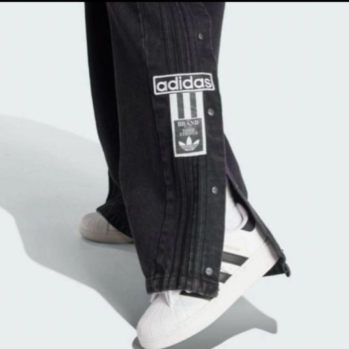 希少 【新品】adidas Originals アディブレイク デニムジーンズ 希少 【新品】adidas Originals アディブレイク デニムジーンズ