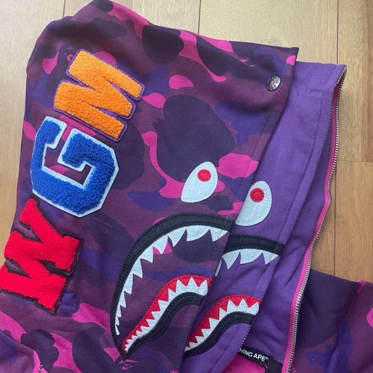 難ありお安く 値段交渉OK A BATHING APE エイプ シャーク 難ありお安く 値段交渉OK A BATHING APE エイプ シャーク