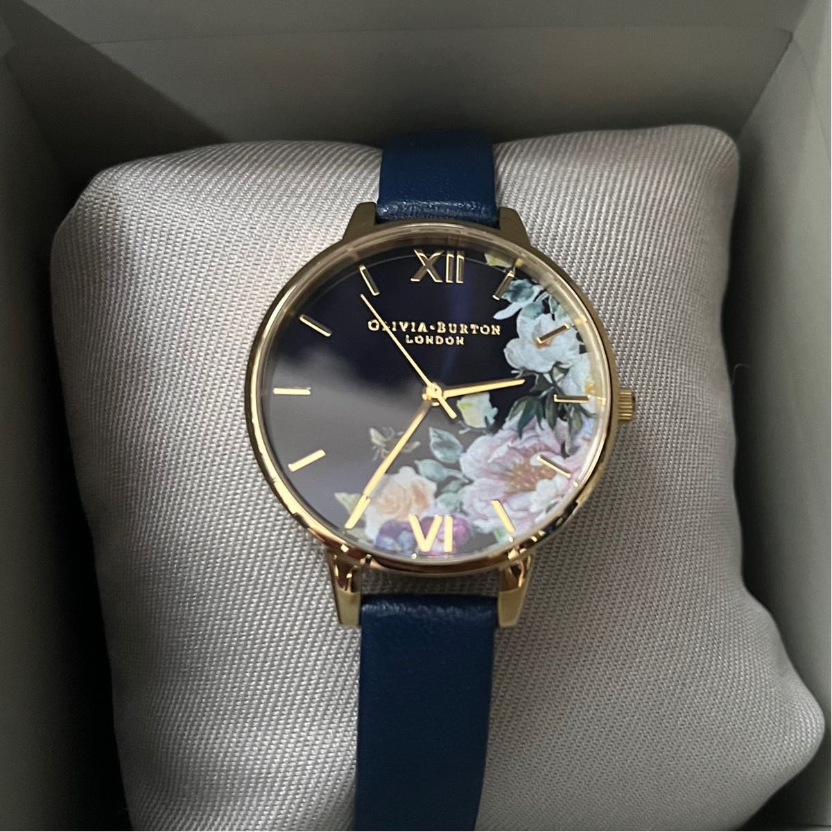 【1959年創業老舗時計店】オリビアバートン 腕時計 OB24000009 OLIVIA BURTON(オリビアバートン) 腕時計