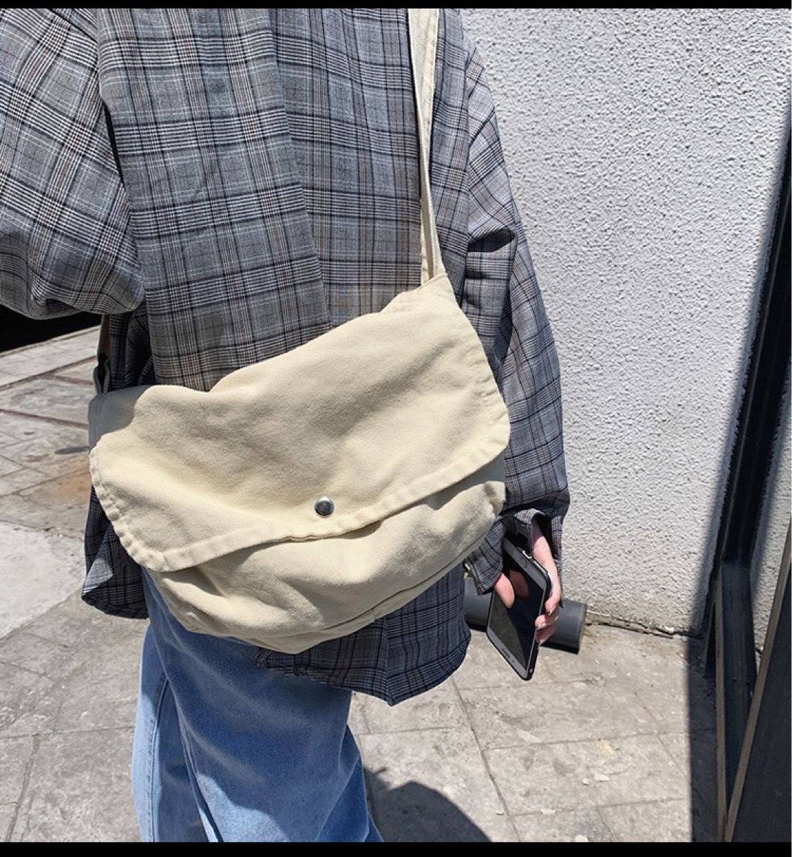 ニュースペーパーバッグ ホワイト ショルダーバック 古着 人気 ニュースペーパーバッグ ホワイト ショルダーバック 古着 人気