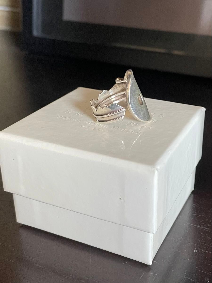 MAISON MARGIELA(メゾン マルジェラ) シルバー925製 鍵モチーフ MAISON MARGIELA(メゾン マルジェラ) シルバー925製 鍵モチーフ