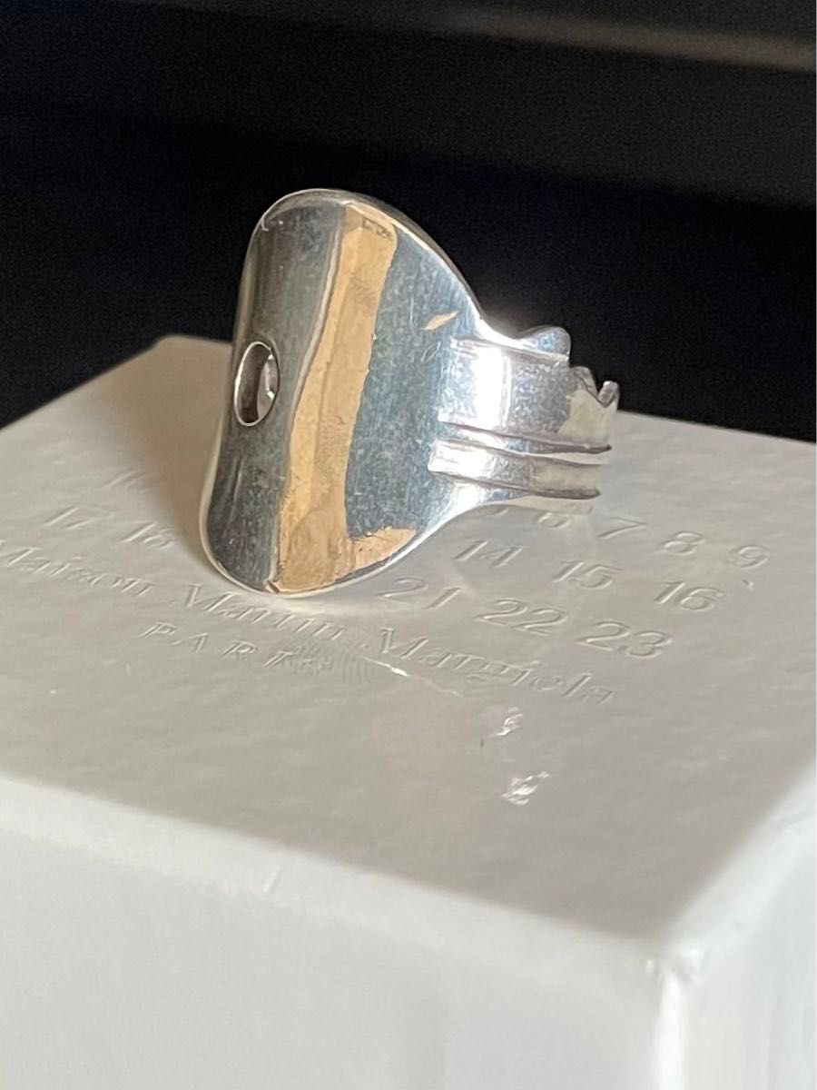 MAISON MARGIELA(メゾン マルジェラ) シルバー925製 鍵モチーフ MAISON MARGIELA(メゾン マルジェラ) シルバー925製 鍵モチーフ