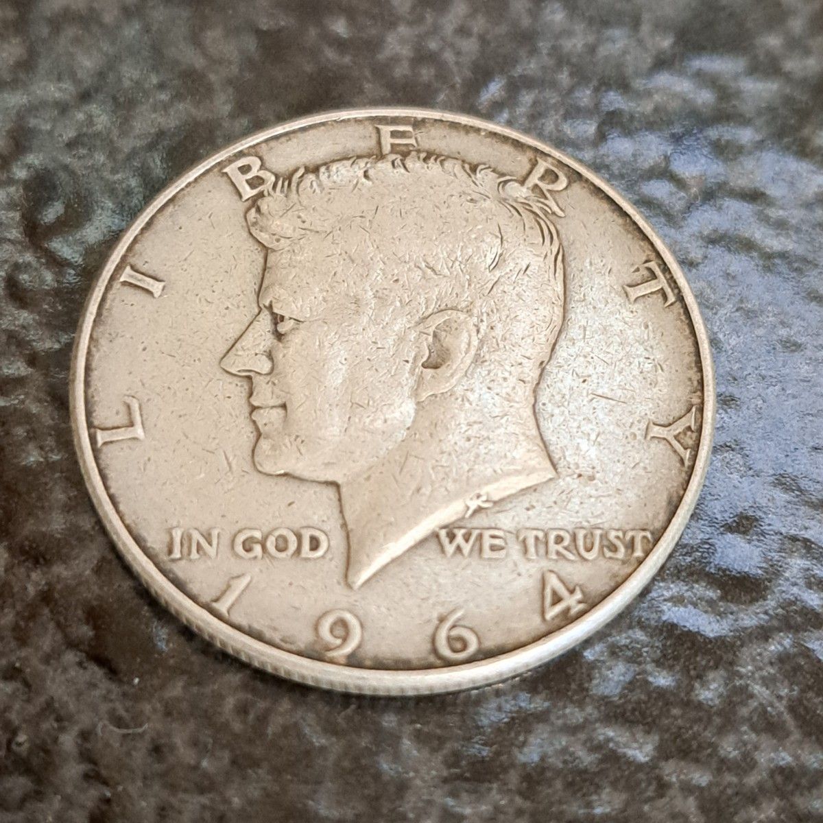 アメリカLIBERTYコイン 1964年ケネディハーフダラー銀貨 品位 アメリカLIBERTYコイン 1964年ケネディハーフダラー銀貨 品位
