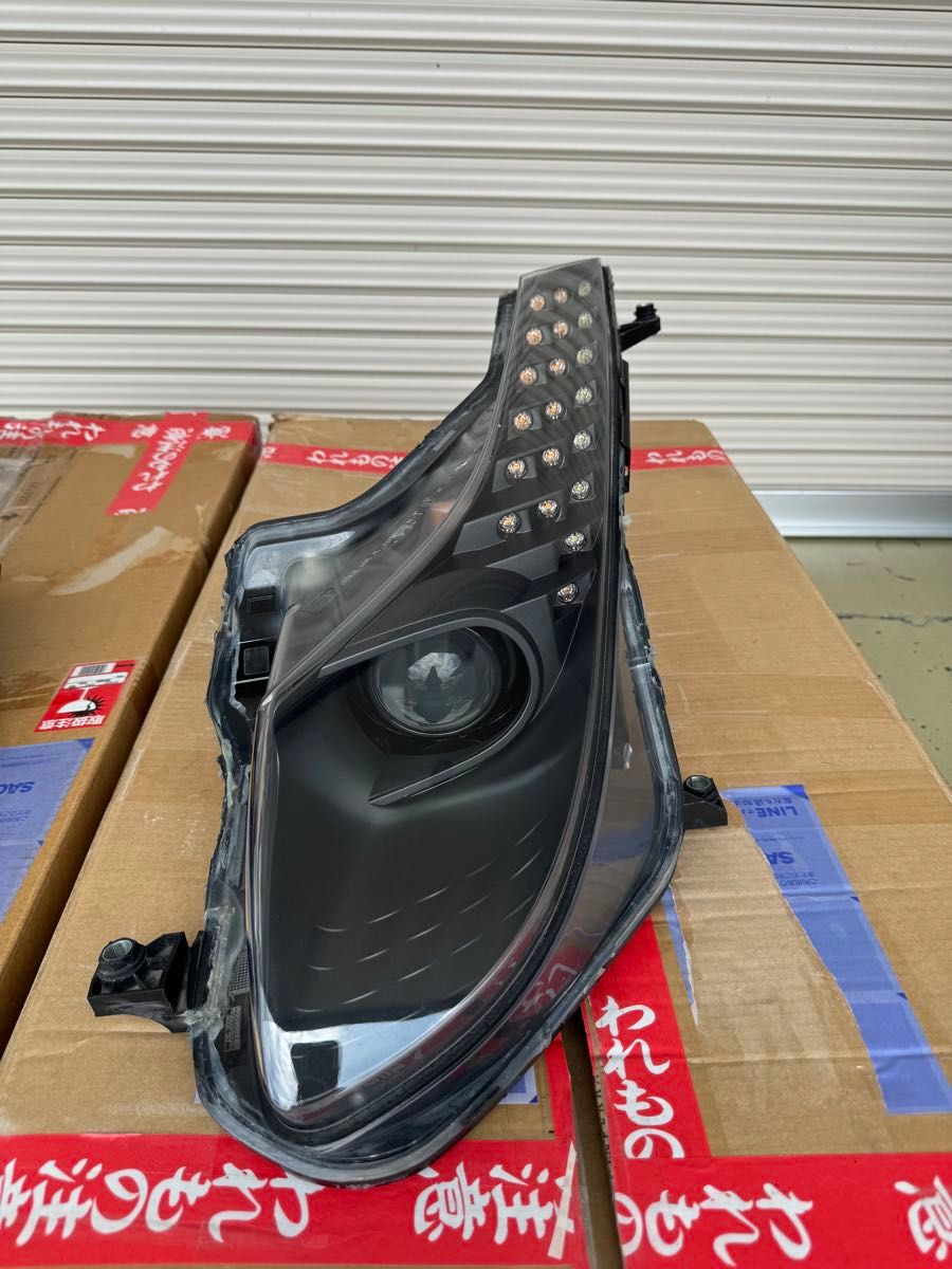 フェラーリ 458 ヘッドライト 左右 244431 244433 純正|Yahoo フェラーリ 458 ヘッドライト 左右 244431 244433 純正|Yahoo
