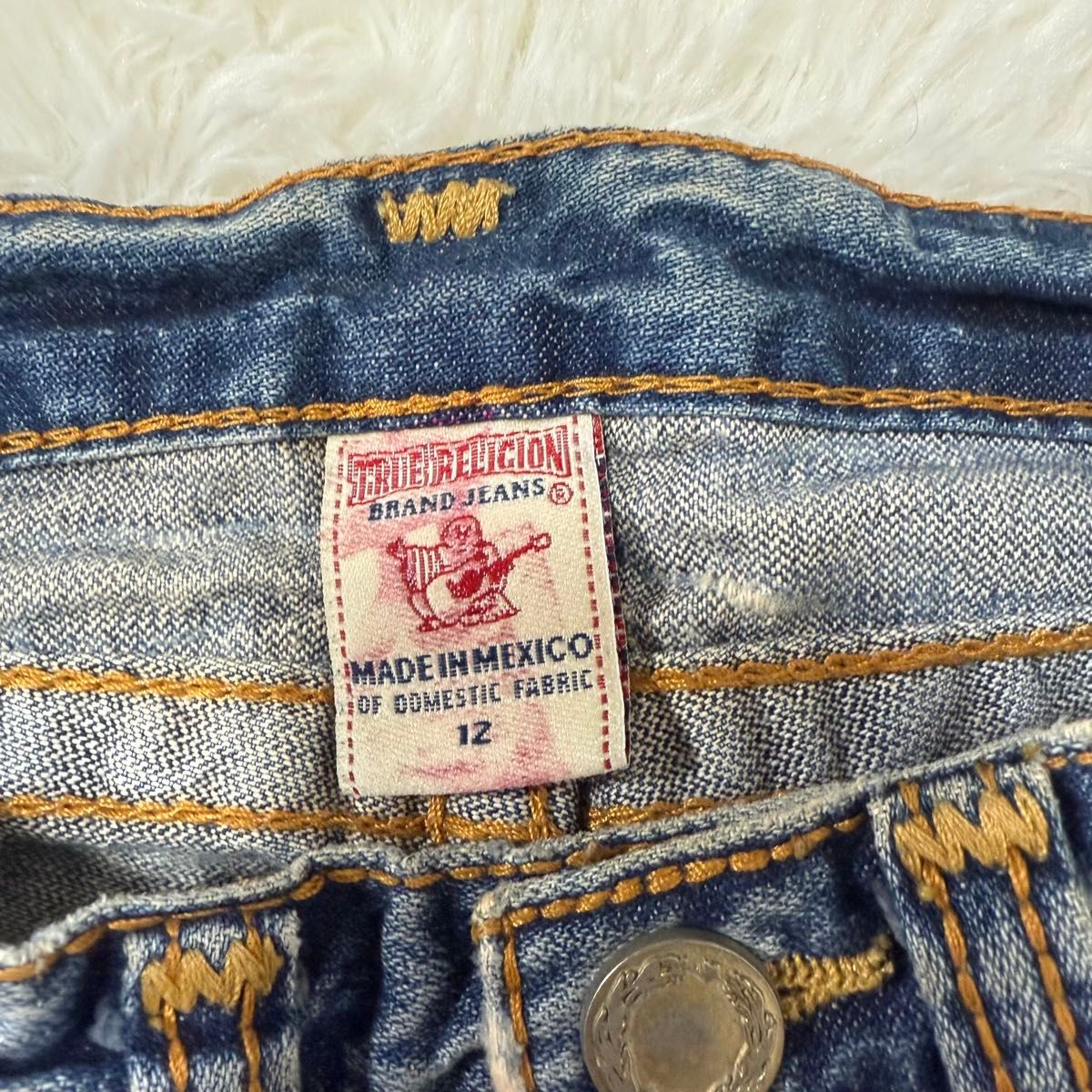 TRUE RELIGION ブーツカット デニム メキシコ製 革パッチ フレア TRUE RELIGION ブーツカット デニム メキシコ製 革パッチ フレア