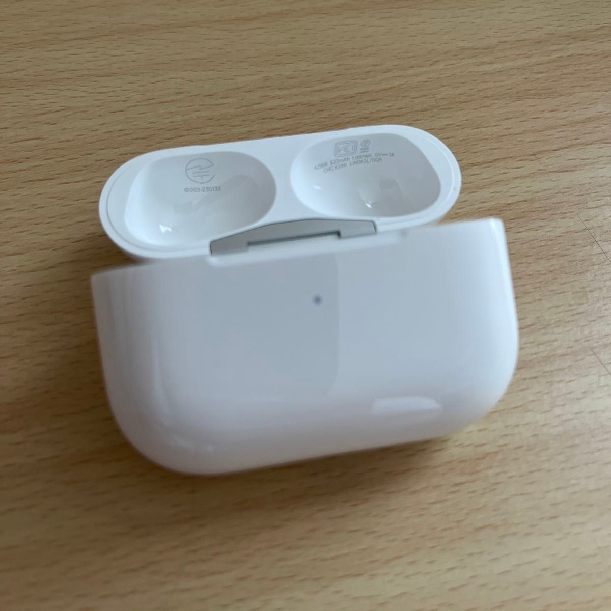 Apple AirPods Pro 第2世代 MTJV3J/A ワイヤレスイヤホン 483 Apple AirPods Pro 第2世代 MTJV3J/A ワイヤレスイヤホン 483