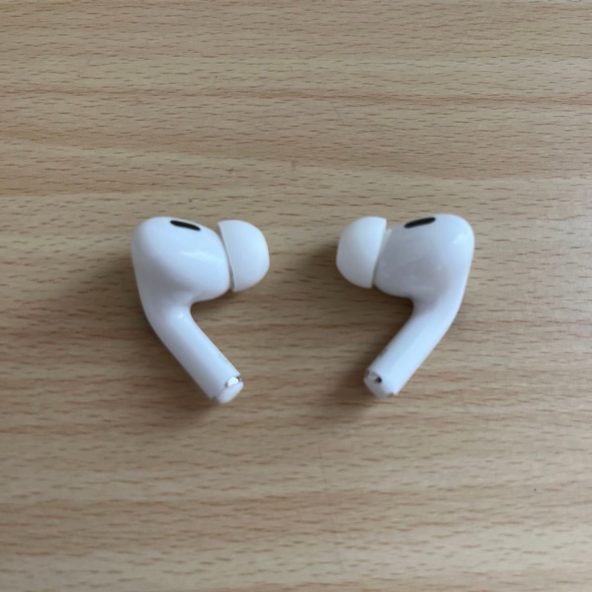 Apple AirPods Pro 第2世代 MTJV3J/A ワイヤレスイヤホン 483 Apple AirPods Pro 第2世代 MTJV3J/A ワイヤレスイヤホン 483