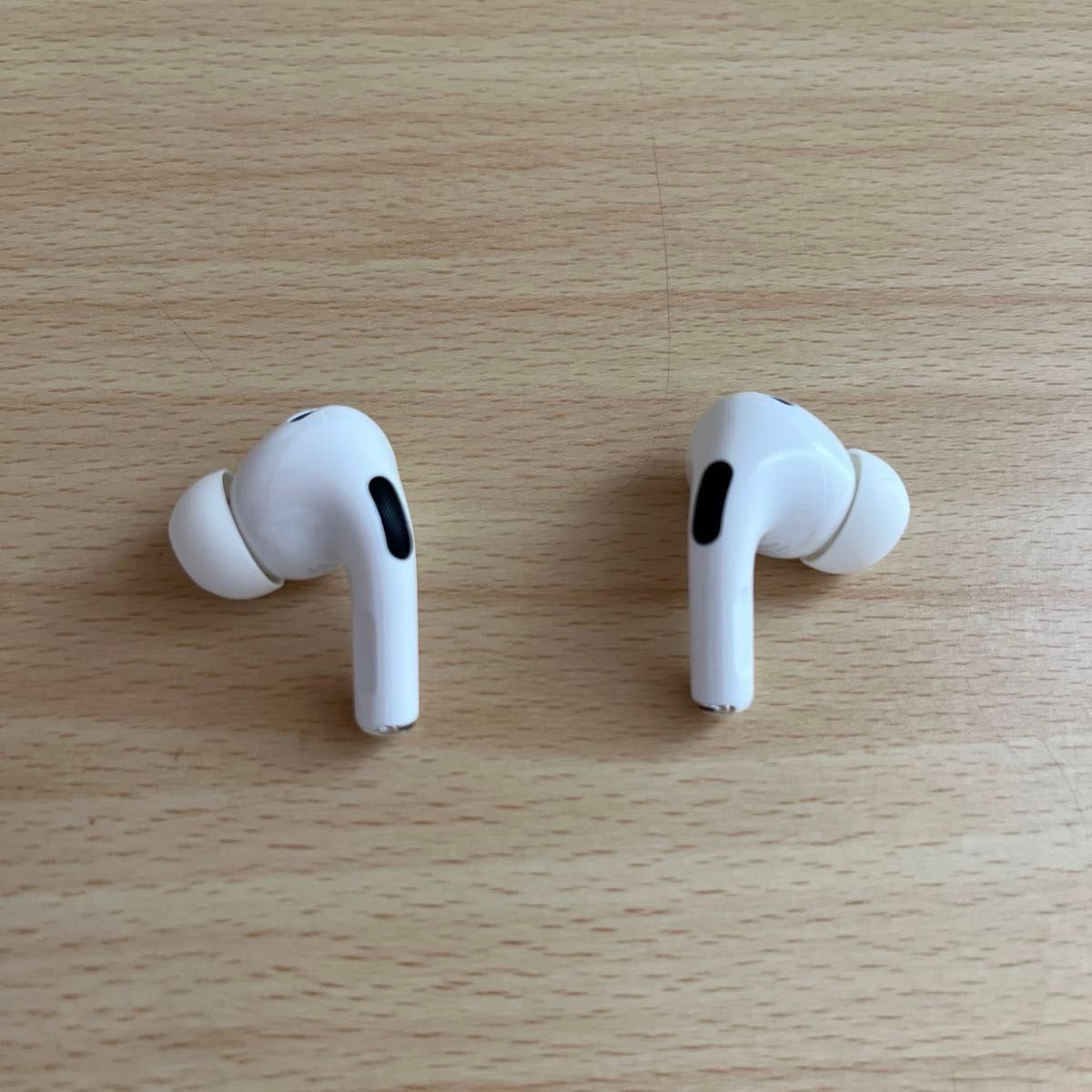 Apple AirPods Pro 第2世代 MTJV3J/A ワイヤレスイヤホン 483 Apple AirPods Pro 第2世代 MTJV3J/A ワイヤレスイヤホン 483