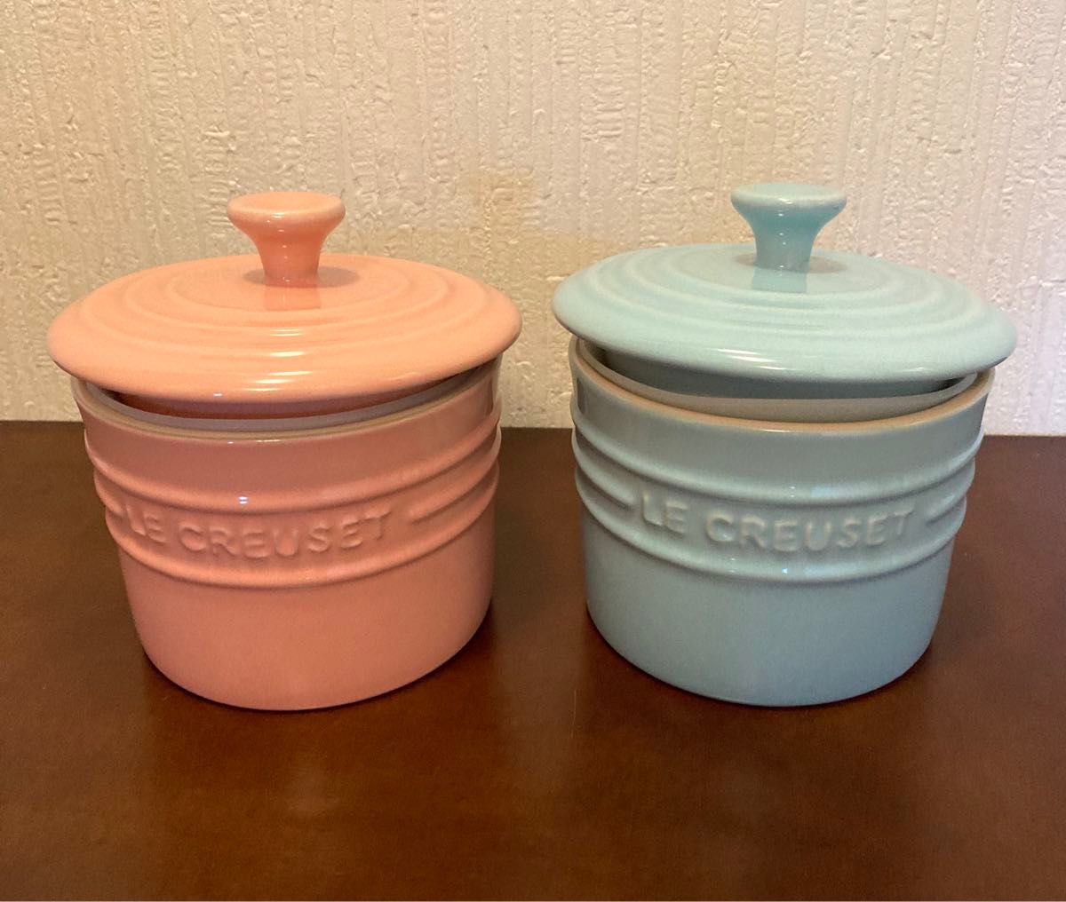 ルクルーゼ スパイスジャー 2個セット パッキン付き 陶器 未使用 ルクルーゼ スパイスジャー 2個セット パッキン付き 陶器 未使用
