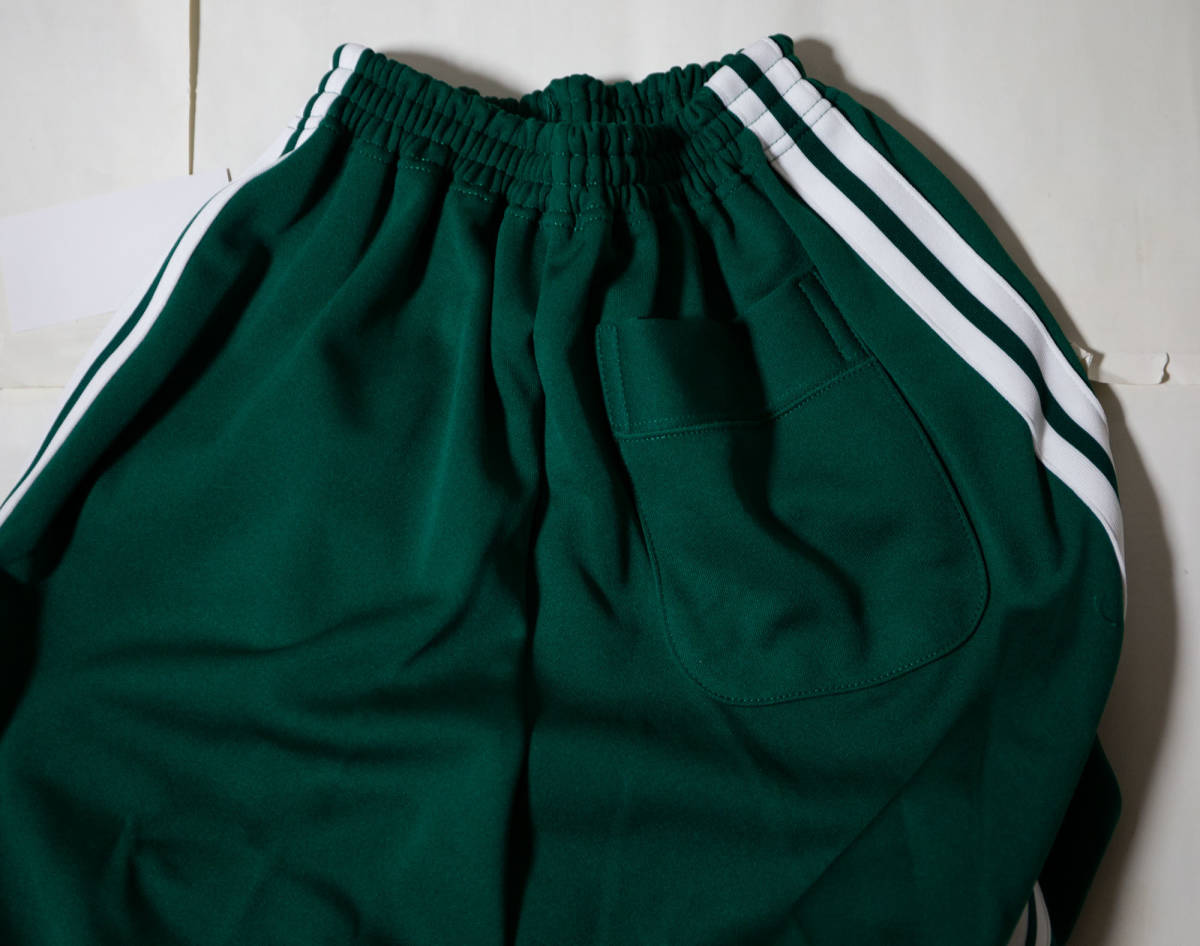 Yahoo!オークション - 体操服 学校ジャージ上下 緑×白2本線 150 Yahoo!オークション - 体操服 学校ジャージ上下 緑×白2本線 150