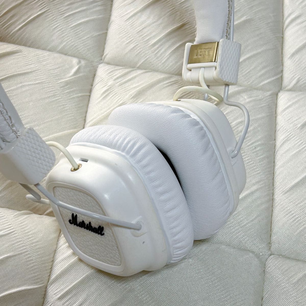 Marshall ヘッドフォン MAJOR II BLUETOOTH 白|Yahoo!フリマ Marshall ヘッドフォン MAJOR II BLUETOOTH 白|Yahoo!フリマ
