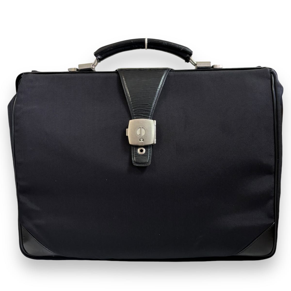 Dunhill ダレスバッグ ドクターバッグ ドクトル レザー ナイロン Dunhill ダレスバッグ ドクターバッグ ドクトル レザー ナイロン