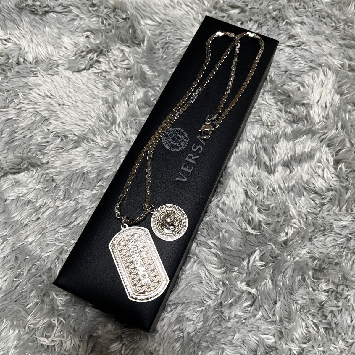 ヴェルサーチ ネックレス ロング シルバー versace ネックレス ヴェルサーチ ネックレス ロング シルバー versace ネックレス