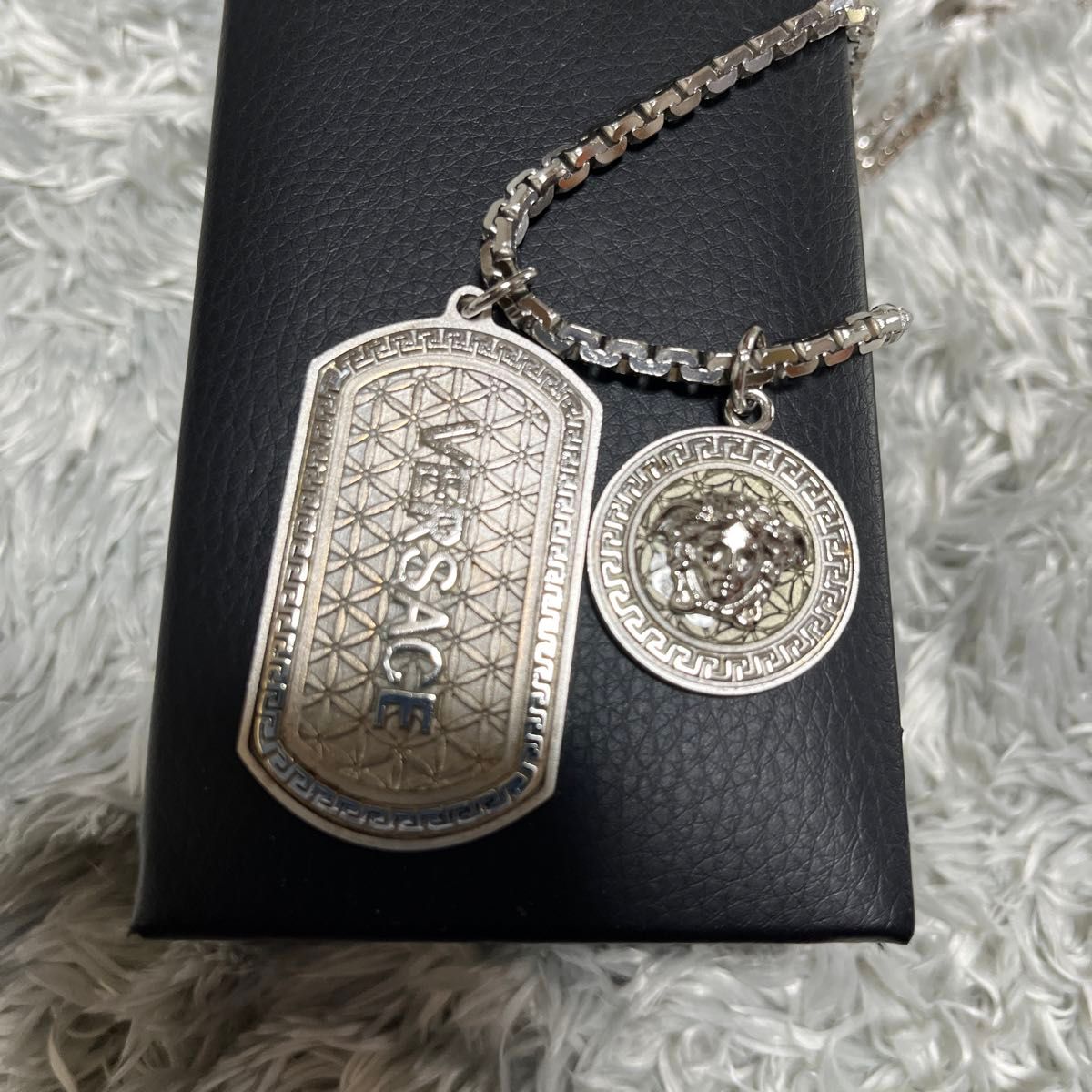 ヴェルサーチ ネックレス ロング シルバー versace ネックレス ヴェルサーチ ネックレス ロング シルバー versace ネックレス