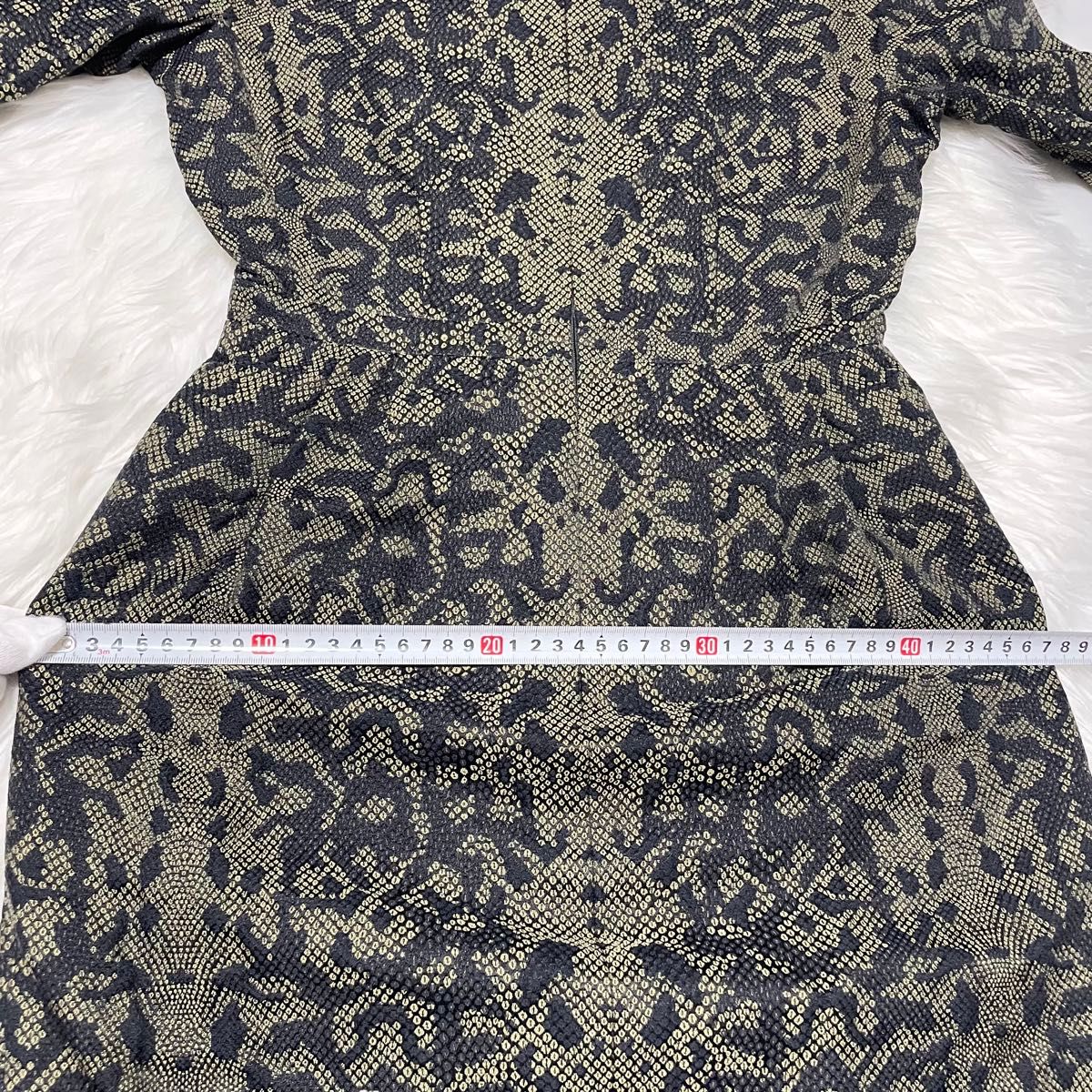 本物 美品 コレクションモデル グッチ パイソン柄 アート 本物 美品 コレクションモデル グッチ パイソン柄 アート