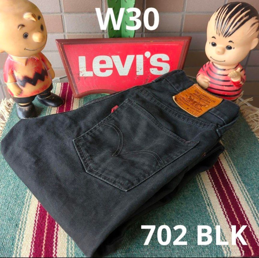 a776 levis リーバイス 702 W30 ブラック ストレートジーンズ a776 levis リーバイス 702 W30 ブラック ストレートジーンズ