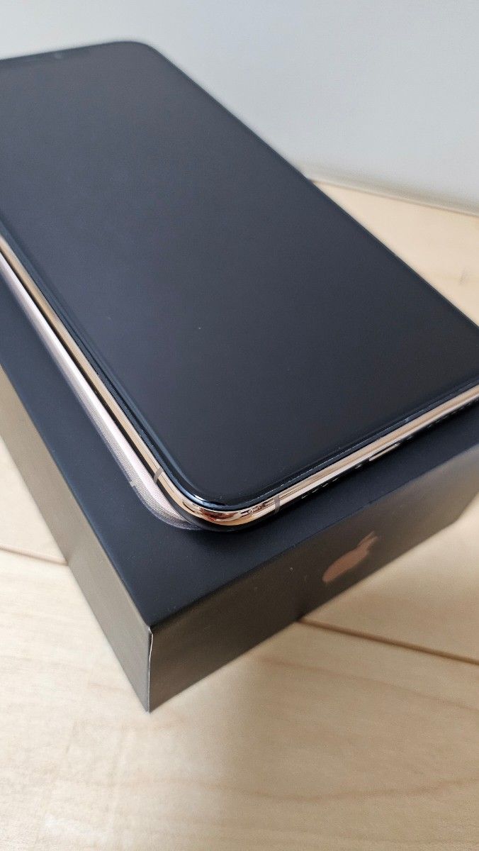 iPhone 11 Pro Max 256GB ゴールド SIMフリー バッテリー 79 iPhone 11 Pro Max 256GB ゴールド SIMフリー バッテリー 79