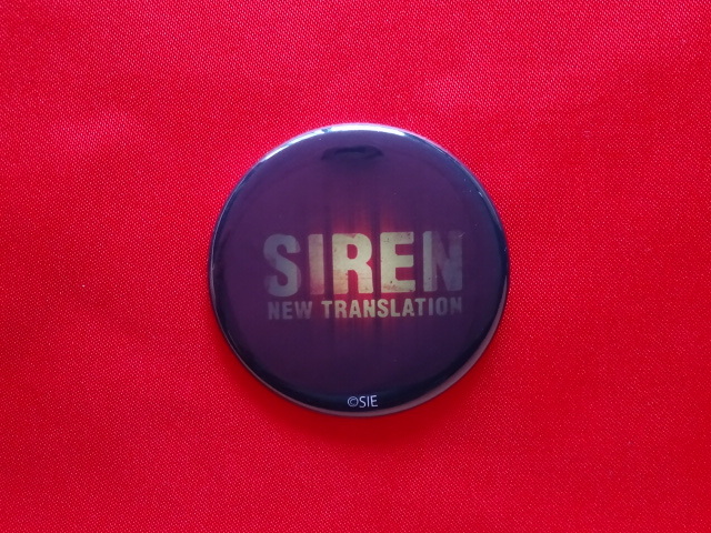「SIREN New Translation」（サイレン ニュートランスレーション）缶バッジ タイトルロゴ SIREN2 SCEI SONY NT SIREN展 墓場の画廊_画像1