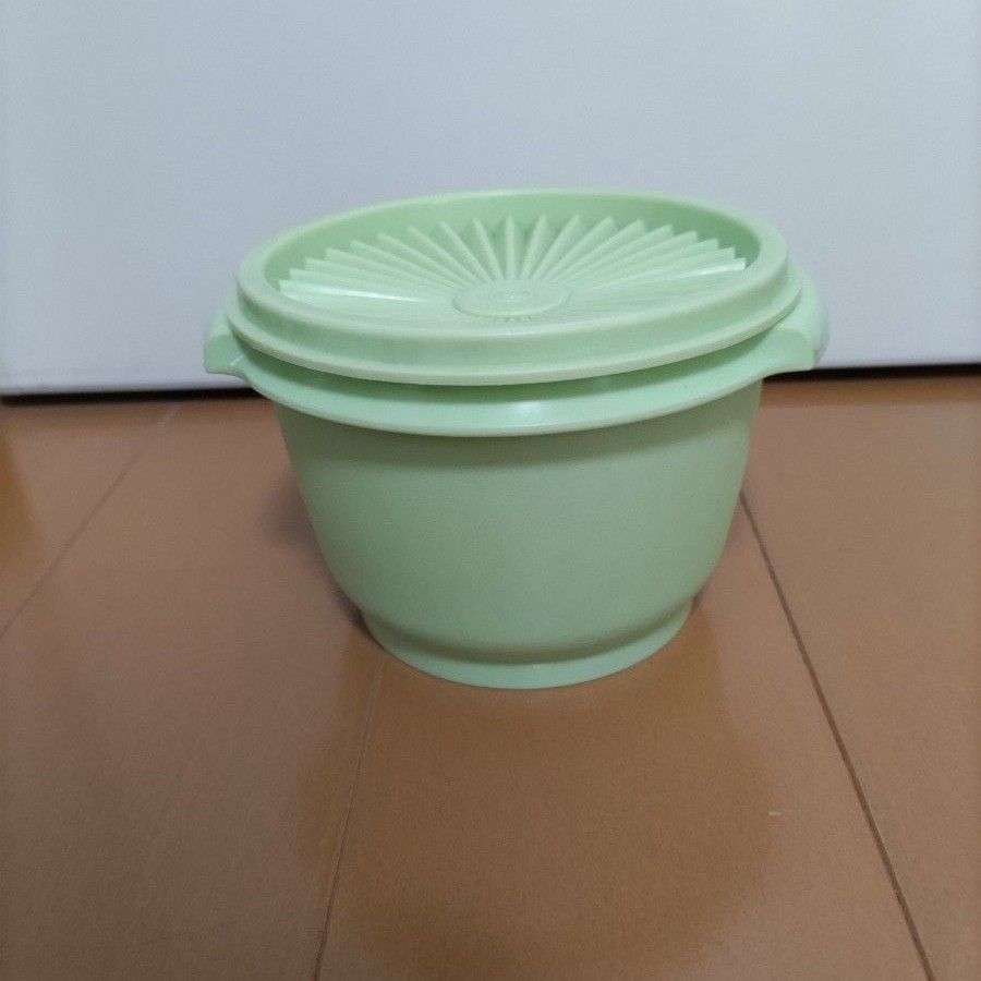 値下げ 昭和レトロ タッパーウェア ミニデコレーター 丸型 密閉 値下げ 昭和レトロ タッパーウェア ミニデコレーター 丸型 密閉