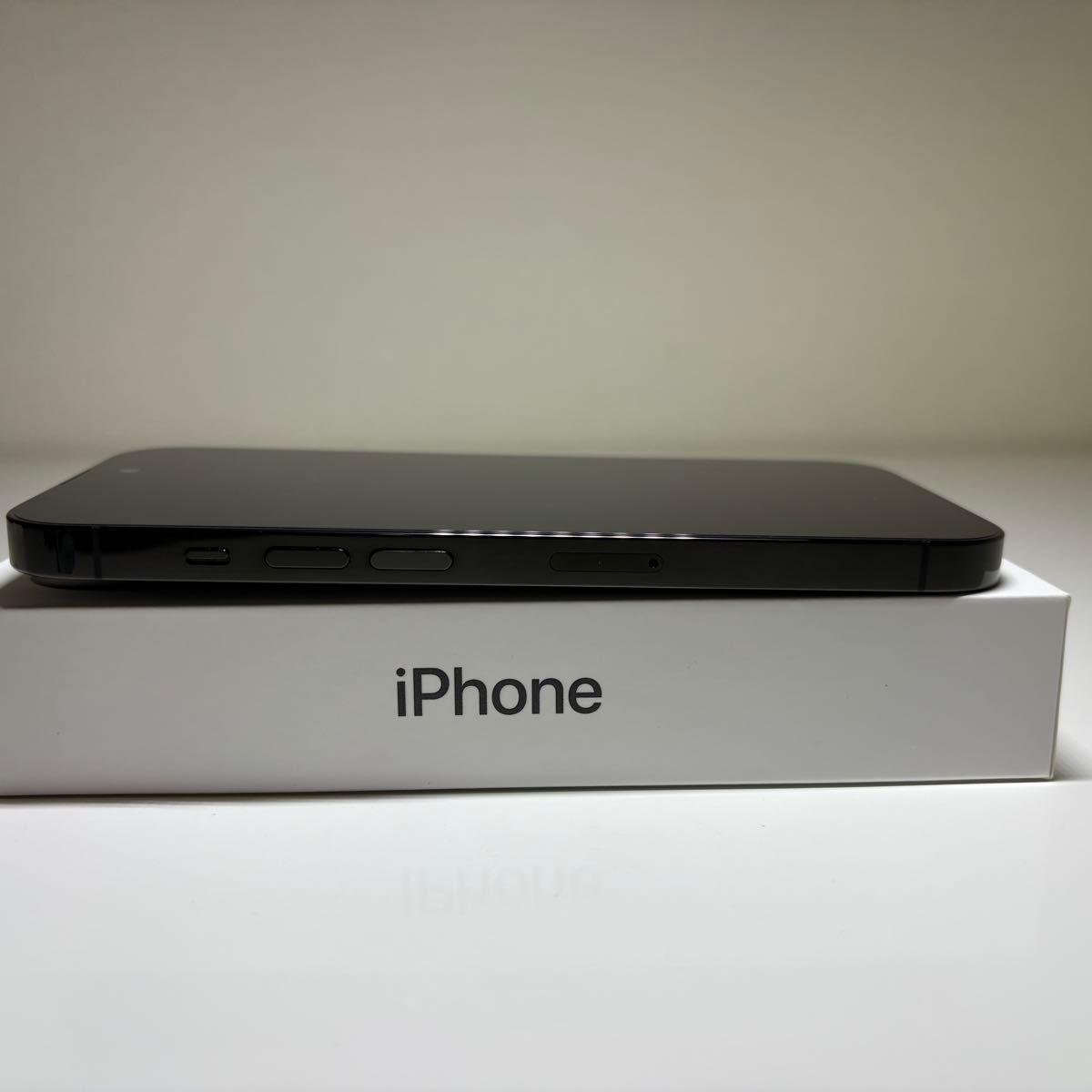 極美品 iPhone 14 Pro 128GB SIMフリー スペースブラック 極美品 iPhone 14 Pro 128GB SIMフリー スペースブラック