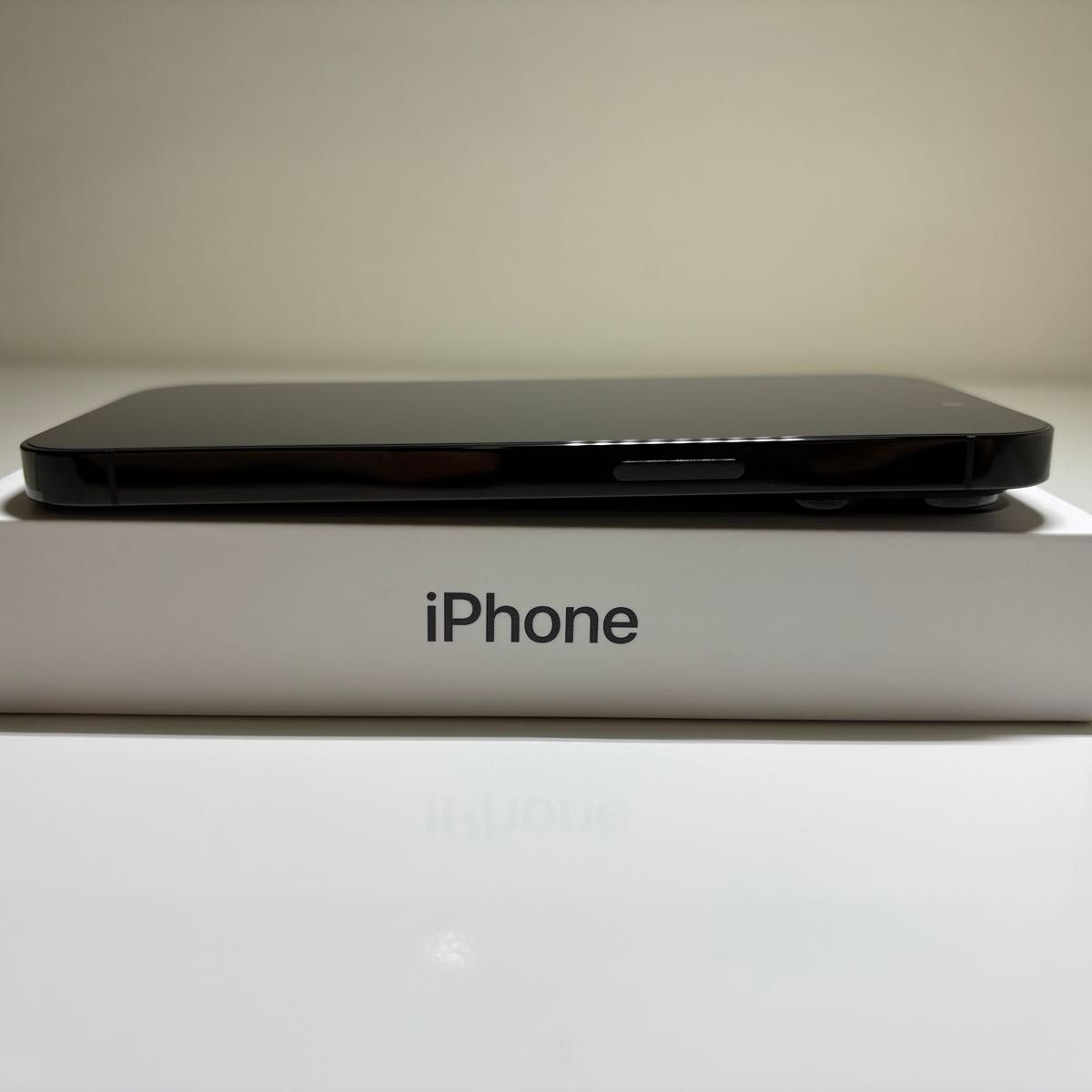 極美品 iPhone 14 Pro 128GB SIMフリー スペースブラック 極美品 iPhone 14 Pro 128GB SIMフリー スペースブラック