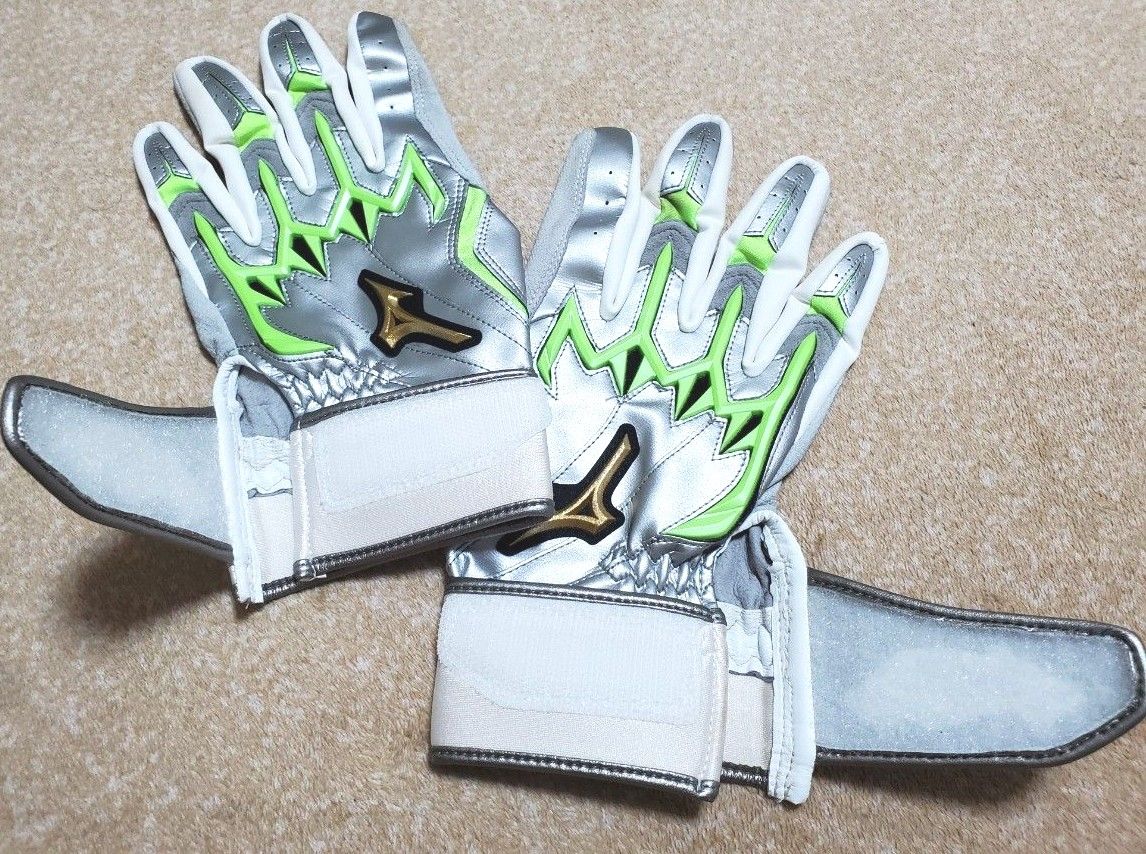 バッティンググローブ 東京ヤクルトスワローズ 村上宗隆選手 バッティンググローブ 東京ヤクルトスワローズ 村上宗隆選手
