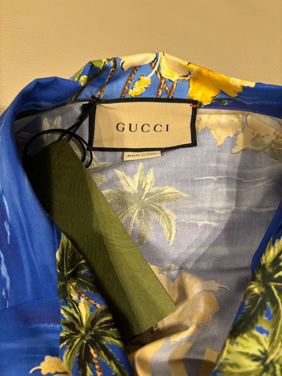GUCCI グッチ アロハシャツ ハワイアンプリント サイズ48 新品未 GUCCI グッチ アロハシャツ ハワイアンプリント サイズ48 新品未