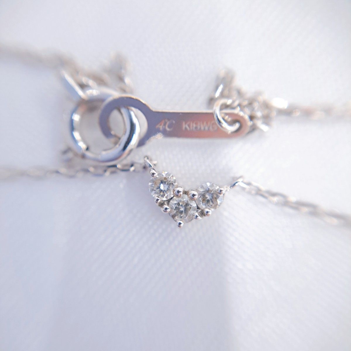 4℃ ヨンドシー K18 WG ダイヤモンド 3P ハート ネックレス 4℃ ヨンドシー K18 WG ダイヤモンド 3P ハート ネックレス