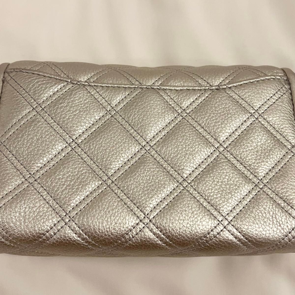 marc jacobs ショルダーバッグ 定価78 100 クロスボディバッグ marc jacobs ショルダーバッグ 定価78 100 クロスボディバッグ