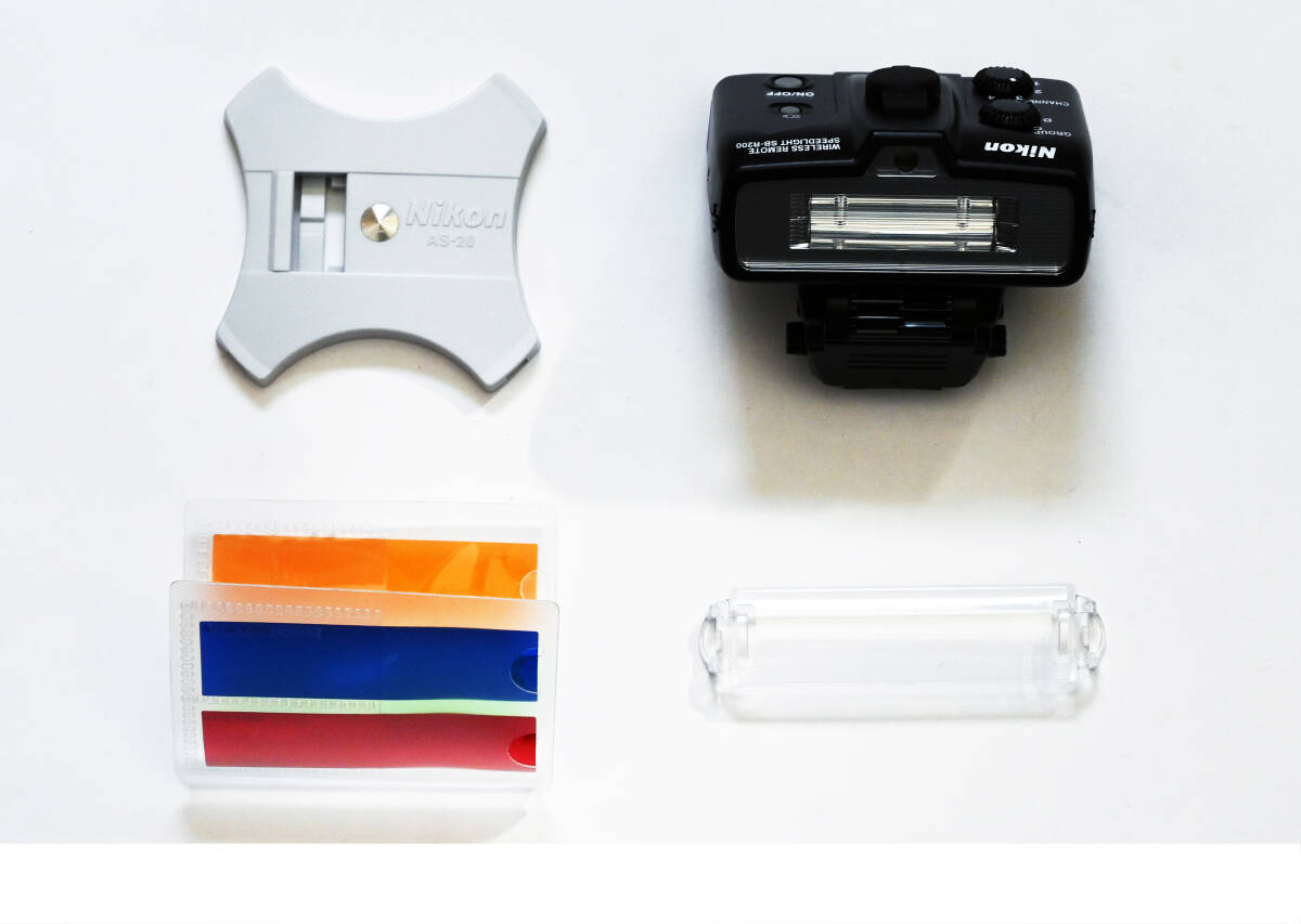 Nikon SB-R200 & SX-1 & SG-3IR 他パーツ類(ニコン用)|売買され Nikon SB-R200 & SX-1 & SG-3IR 他パーツ類(ニコン用)|売買され