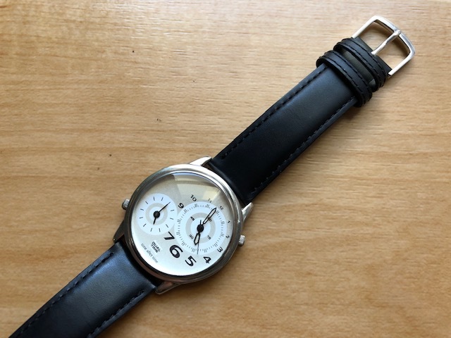 KK99 良品程度 レア DON SIMMONS ドン シモンズ DUAL TIME デュアルタイム シルバーカラー NDT-0013 クオーツ メンズ 腕時計_画像1