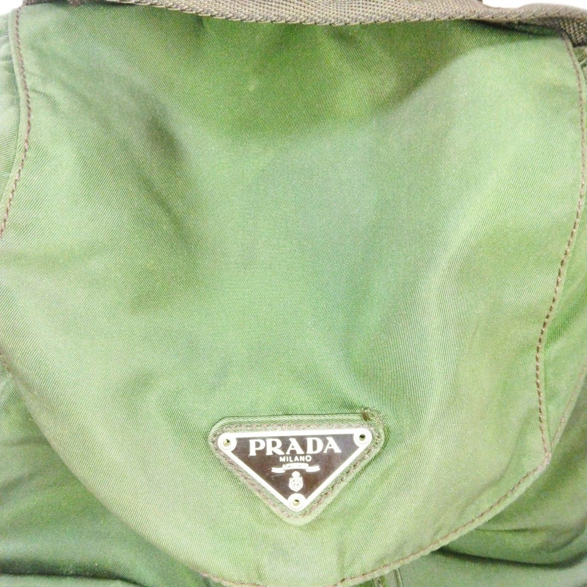 PRADA プラダ ミニ リュック テスートナイロン カーキ色 レザー PRADA プラダ ミニ リュック テスートナイロン カーキ色 レザー