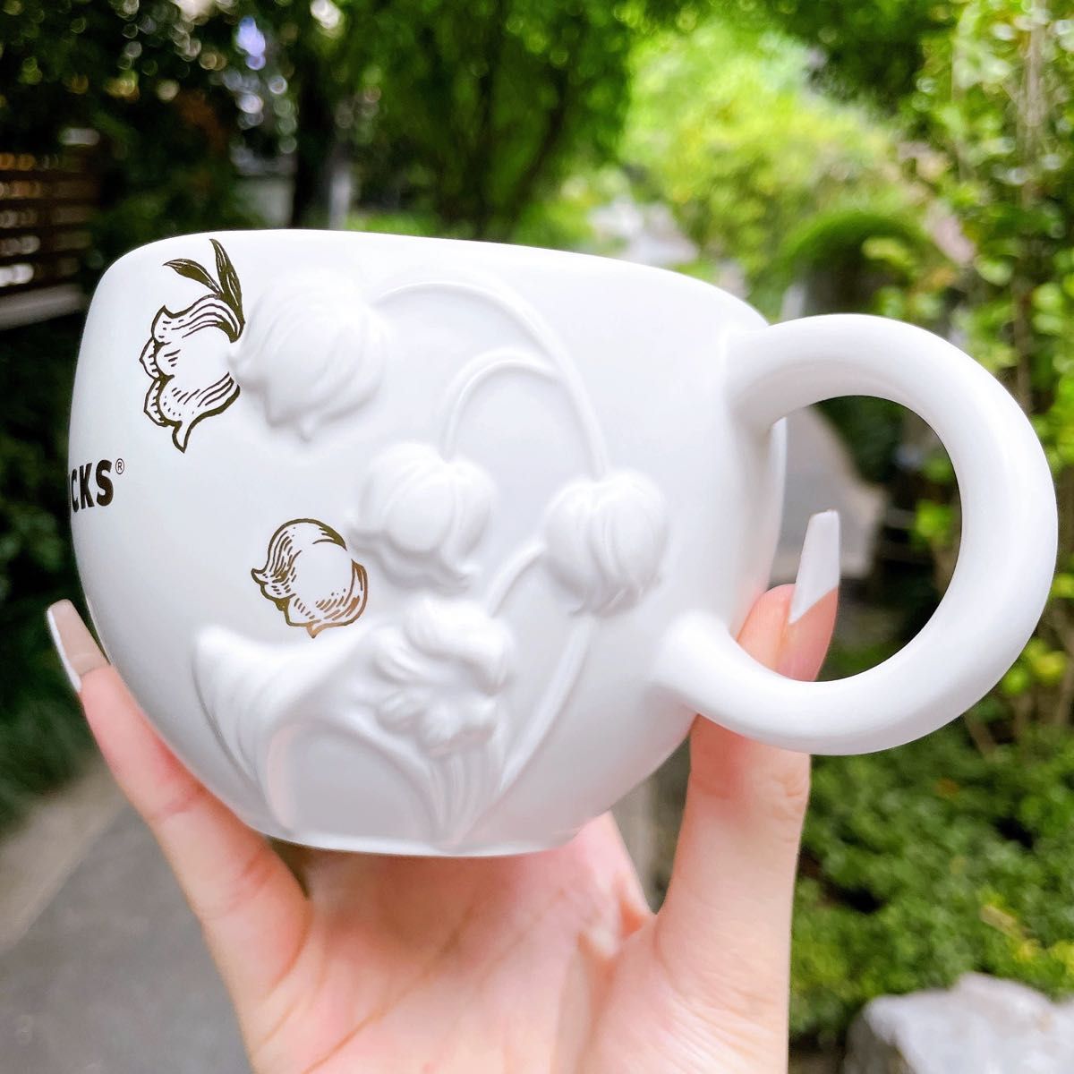 スターバックス海外限定】 鈴蘭シリーズ マグカップ 陶器カップ スターバックス海外限定】 鈴蘭シリーズ マグカップ 陶器カップ
