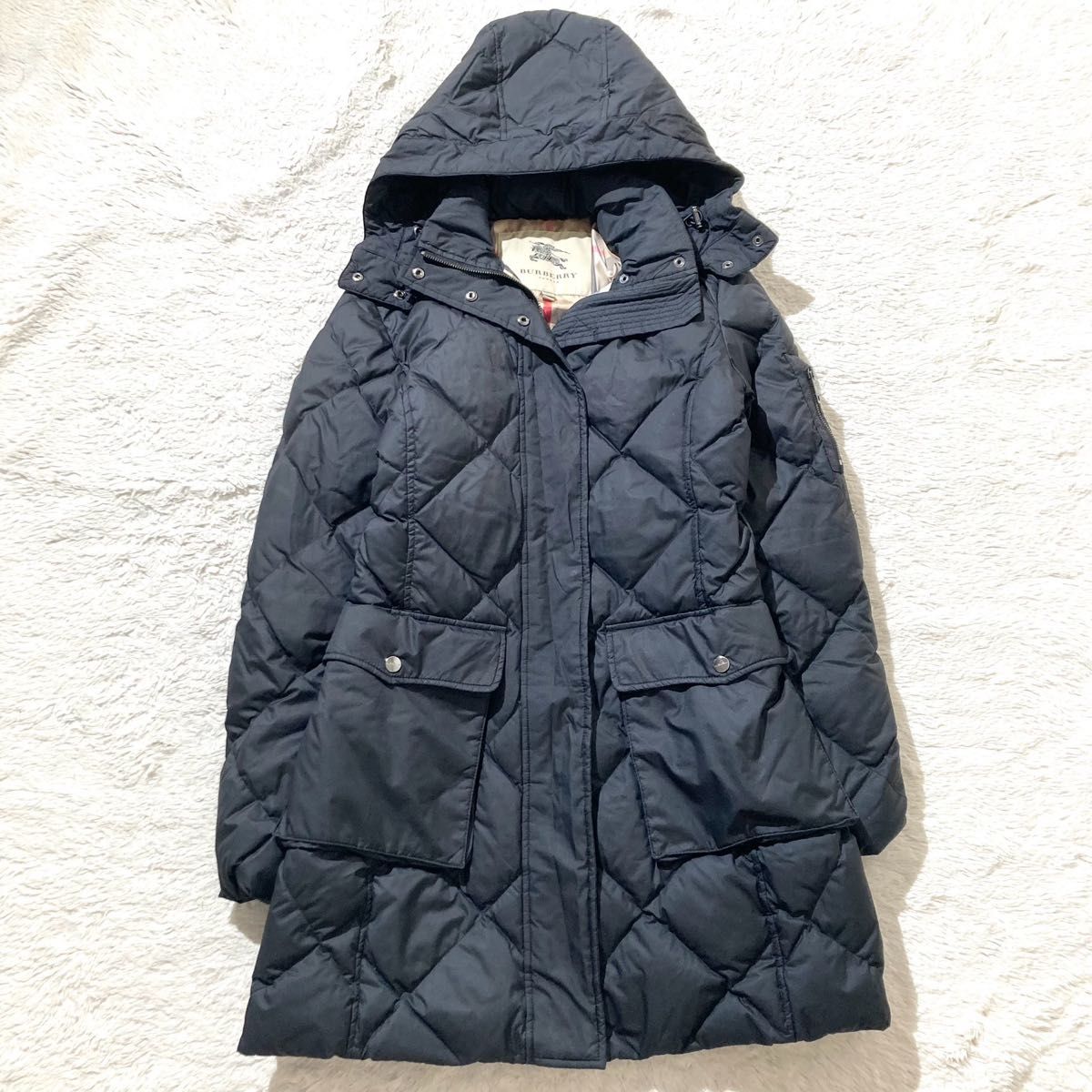 極美品 近年モデル】BURBERRY ダウンコート ブラック ノバ 極美品 近年モデル】BURBERRY ダウンコート ブラック ノバ