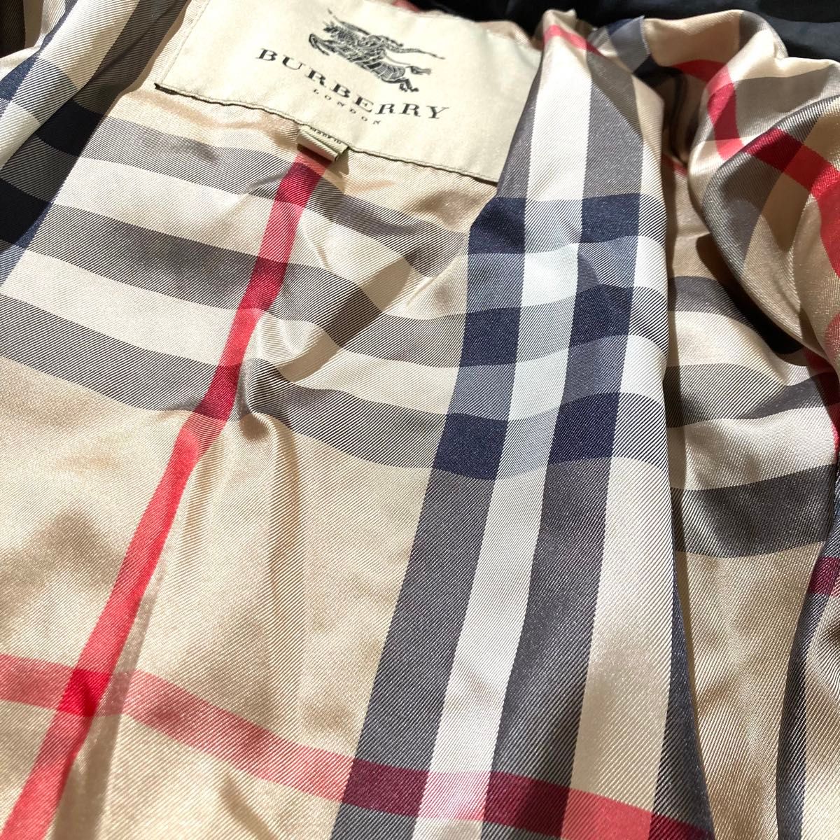 極美品 近年モデル】BURBERRY ダウンコート ブラック ノバ 極美品 近年モデル】BURBERRY ダウンコート ブラック ノバ